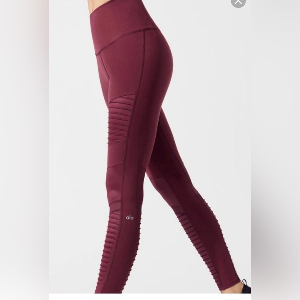 Alo High-Waist Moto Legging.